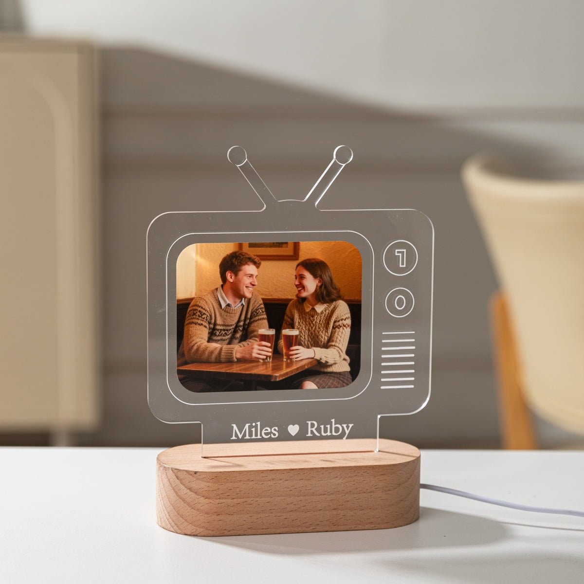 Custom Retro TV Acrylic Photo Lamp | Personalized LED Gift with Name & Picture - MoeCraze